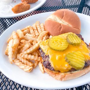 Cheeseburger &amp; jalapeño poppers