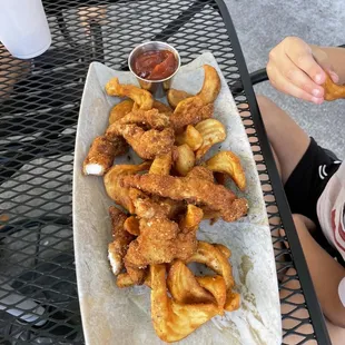 Chicken fingers and fries