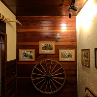 a wagon wheel in a room