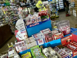 Blooms Candy & Soda Pop Shop