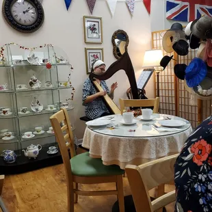 Live harp player! She Was excellent