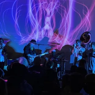 Papa Mali at Broadside