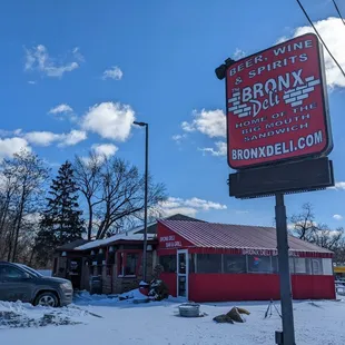 a sign for the bronx deli