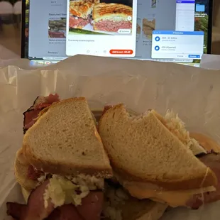 Ginsburg 3. Ginsberg Bomber Sandwich