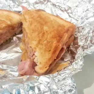 "The Hollywood Joe" - ham, havarti, and a pound of mustard and "challah"