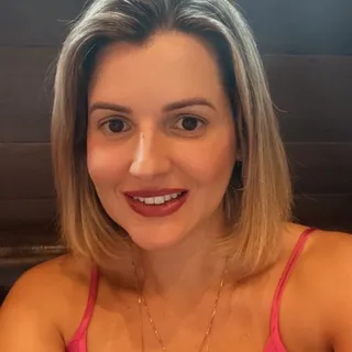 Sarah V.