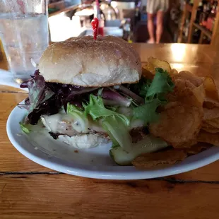 Schnitzel sandwich with chips