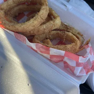 Blah, floury onion rings.
