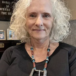 Linda R.