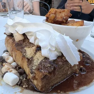 S'mores stuffed french toast