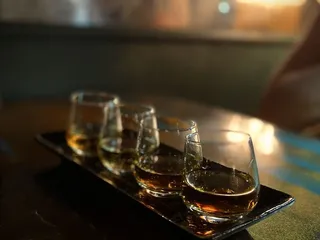 Chapter 4 at Les Amis