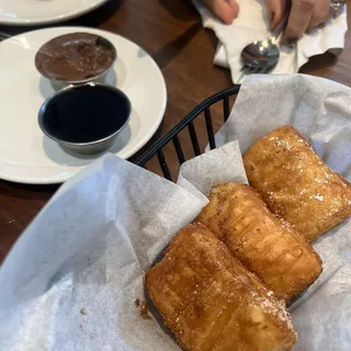 Croissant Beignets