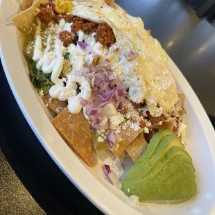 Chilaquiles Verdes Con Chorizo