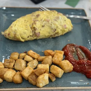 Cowboy omelette and potatoes
