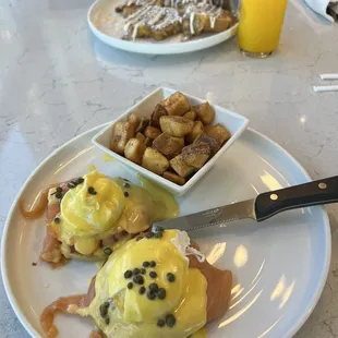 Eggs Benedict