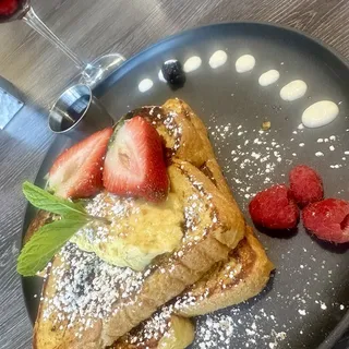 Crème Brûlée French Toast