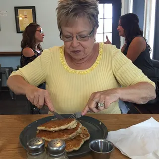 Pancakes with 80 Acre Syrup