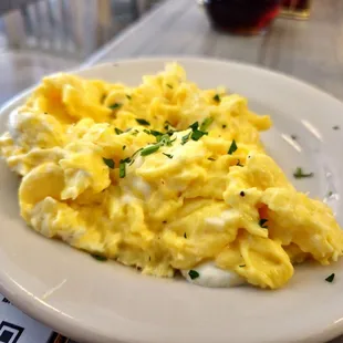 Eggs Scrambled with Cream Cheese