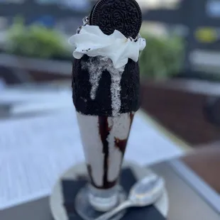 Cookies N Cream Chocolate Shake