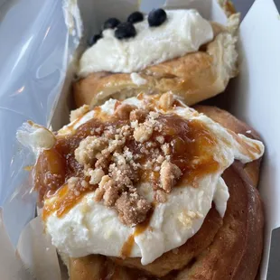 Peach cobbler cinnamon roll