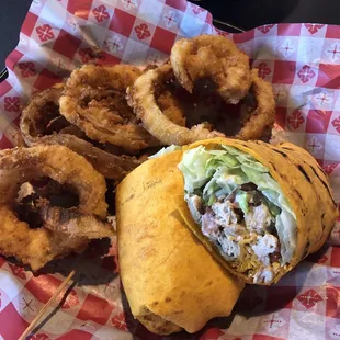Grilled chicken wrap with onion rings