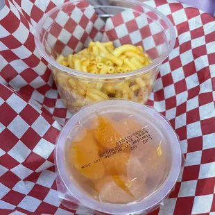 Kids Mac N Cheese with mandarin oranges