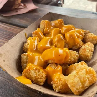 Cheesy tots