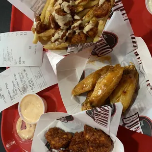 5 boneless wings, 5 regular wings and fries for $28