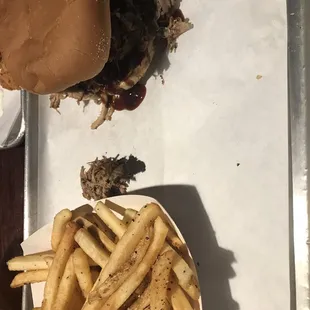 Pulled pork sandwich