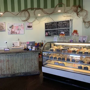 Front counter with there amazing cake display