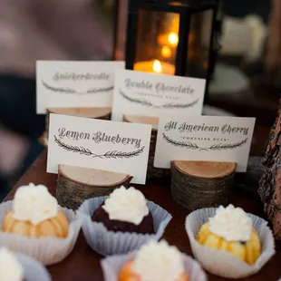 food, cupcakes, dessert