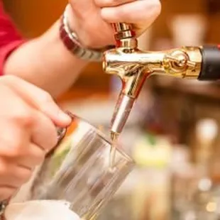 What's the Difference Between American Pale Ale &amp; India Pale Ale?