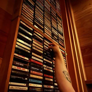 Cassette tape library