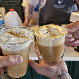 Bourbon latte , ice and hot .