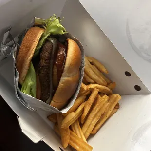 It looks good, but the fries where cold and mushy.