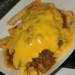 Chilli cheese fries
