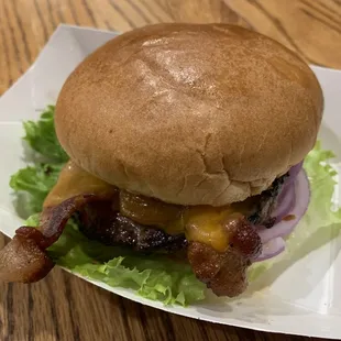 BBQ Bacon Cheddar Burger (added lettuce, tomato, onions)