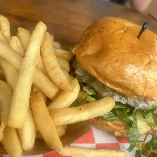 Green Chile Cheeseburger