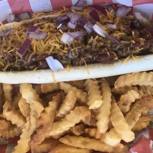 Their chili cheese dogs with onions are HUGE!!!