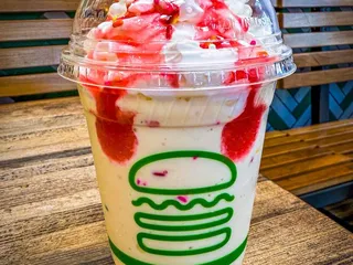 Shake Shack Cow Hollow