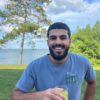 Ali D.