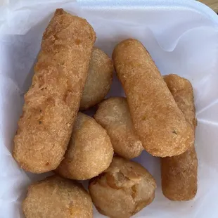 Cheese Sticks Mac and Cheese bites