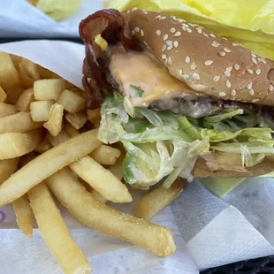 Avocado Bacon Cheeseburger