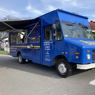 a blue food truck