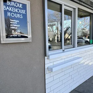 Pick up window and hours