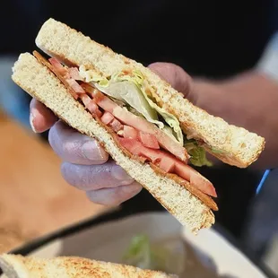 BLT
