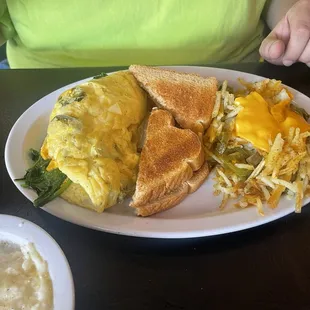 Huge veggie omelette!