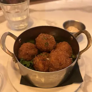 Lobster Mac and Cheese Bites