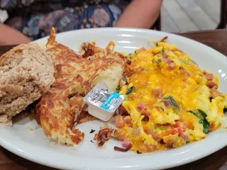 Twisted Biscuit Diner