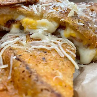 Now, that's a grilled cheese (don't forget the bacon)